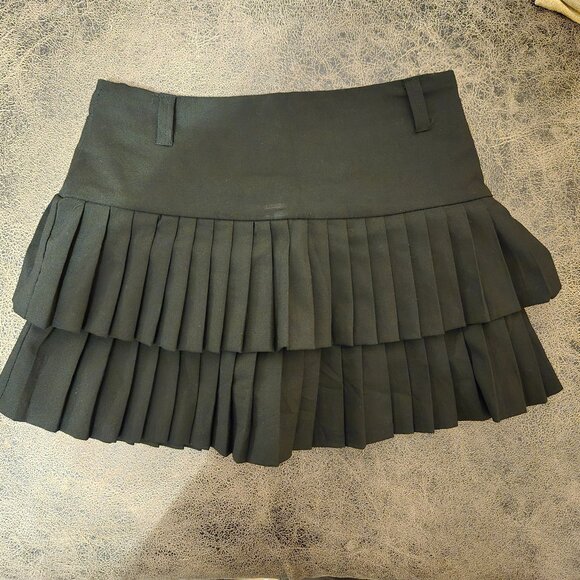 Zara .Girls pleated skirt - Picture 1 of 5